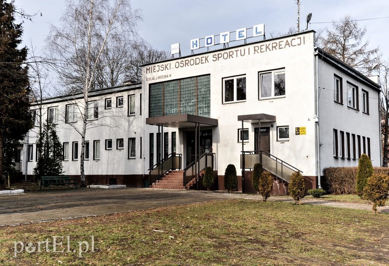 Elbląg, Budynek, w którym mieścił się hotel Stadion, ma 460 m kw. powierzchni