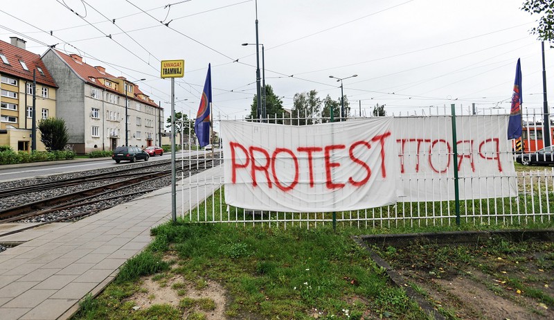 Zajezdnia tramwajowa też jest oflagowana (fot. AD)
