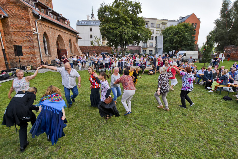 Elbląg, Taniec nasz powszedni