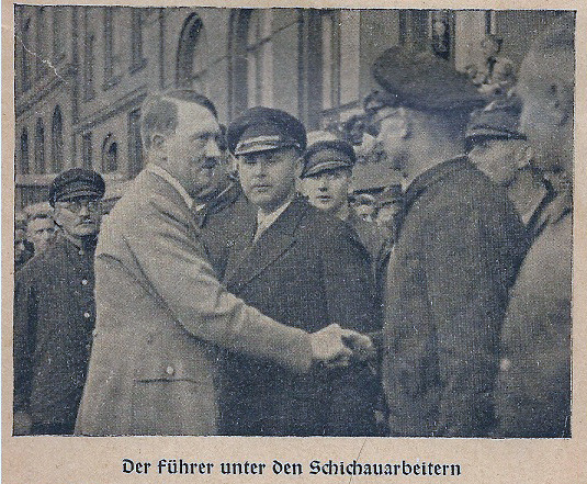 Elbląg, Adolf Hitler przed budynkiem fabryki Schichaua - 5 listopada 1933 r.