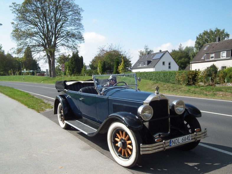 Elbląg, W 2017 roku, w kategorii „Najbardziej zabytkowy samochód” wygrał Polak Tomasz Rudkowski, właściciel Packard-6 Phaeton z 1928 r.