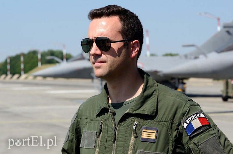 Elbląg, Major Nicolas jest jednym z pięciu pilotów, a także zastępcą dowódcy