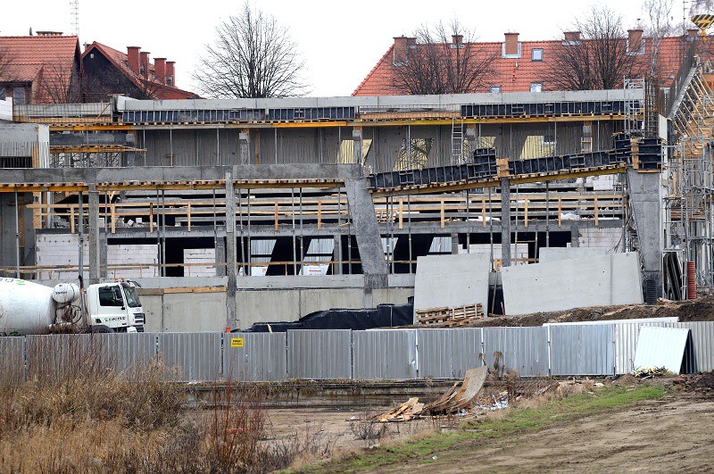 Elbląg, Termin zakończenia prac do stanu surowego zamkniętego został przedłużony do 23 lutego