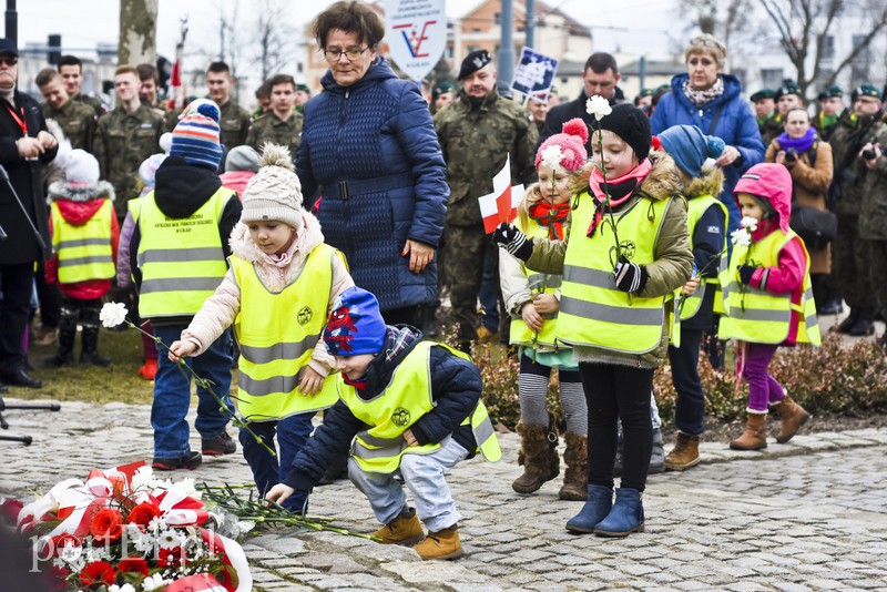 Elbląg, Najmłodsi uczestnicy dzisiejszej uroczystości Elbląg, Najmłodsi uczestnicy dzisiejszej uroczystości