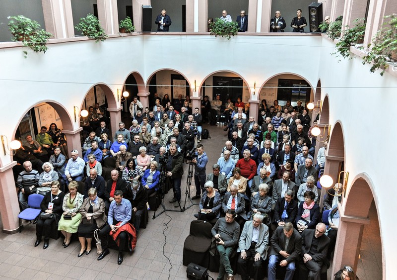 Elbląg, Jak generał z generałem Elbląg, Jak generał z generałem