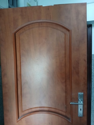 Elbląg Sprzedam drzwi wewnętrzne wraz z oścież Nica mi. Drzwi  80 i 90.Transport we własnym zakresie.