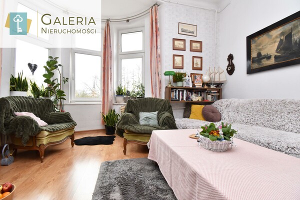 Elbląg GALERIA NIERUCHOMOŚCIZ pasji i miłości do nieruchomościNa sprzedaż: Trzypokojowe mieszkanie na II piętrze przy