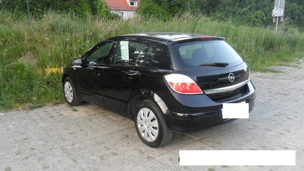 Elbląg Opel AstraPoj 1,4 benzyna Rok 2005KlimatyzacjaPoduszka powietrznaAbsWspomaganie kierownicyRadio Immobilizer.