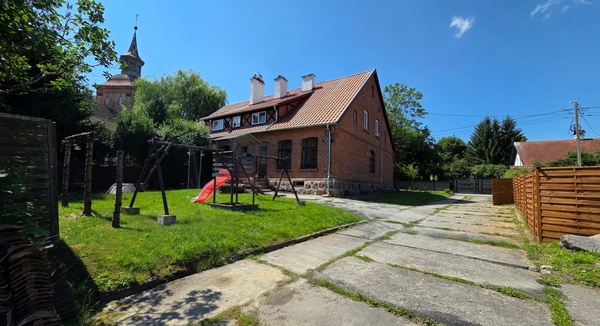 Elbląg SZULC & SZULC BIURO NIERUCHOMOŚCI NA SPREDAŻ Mieszkanie - Osiek gmina Godkowo Powierzchnia: 195 m2
