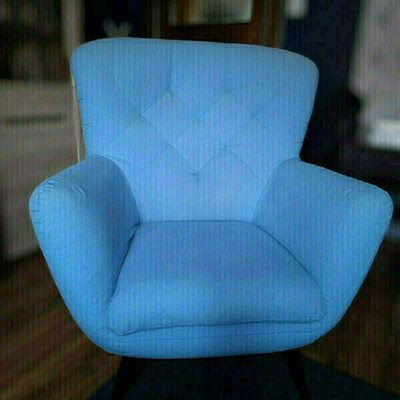 Sprzedam fotel duży tapicerowany. Fotel bardzo zadbany, praktycznie nieużywany. Wysokość przy oparciu 114cm, szerokość