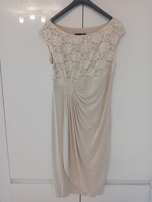 Elbląg SPRZEDAM SUKIENKĘ WIZYTOWĄ NA RÓŻNE OKAZJE ROZMIAR M/L(WZROST OK. 166CM. ). ODBIÓR OSOBISTY.