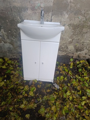 Elbląg Sprzedam umywalkę łazienkową z szafką i baterią. .używana stan bardzo dobry. .. .bateria hans grohe
Wymiary