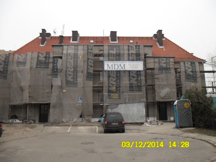 Czas na remont:). 94 lata budynek czekał na kapitalny remont. Wreszcie się doczekał. Przy dawnej ulicy Fichtenstrasse (Grudzień 2014)