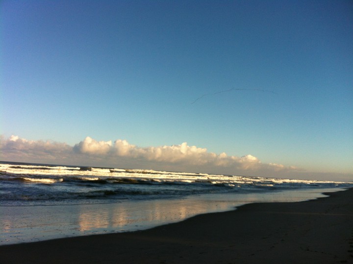 Bałwanki. Zdjęcie wykonano w dniu 2 grudnia br. na plaży w Jantarze
