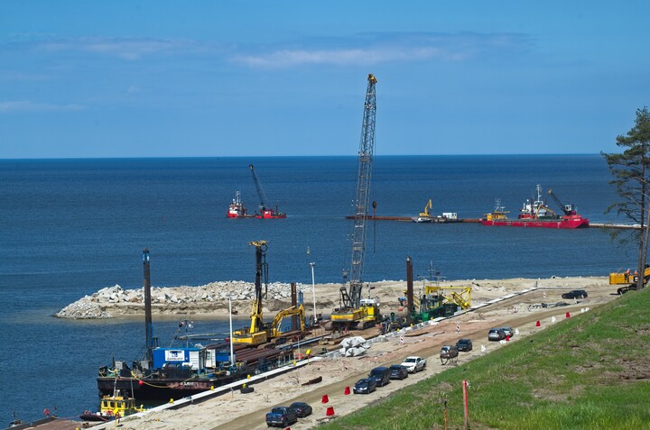 Morski plac budowy.  (Maj 2021)