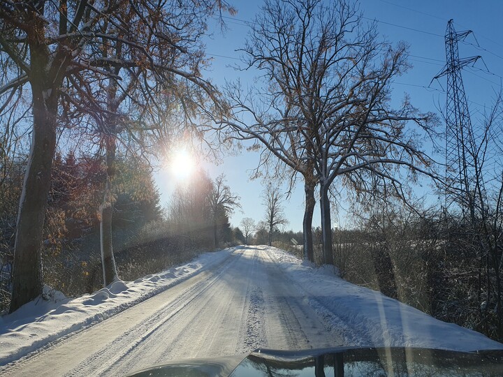 A w gminie Tolkmicko.... zima zaskakuje drogowców już kolejny dzień (Listopad 2023)
