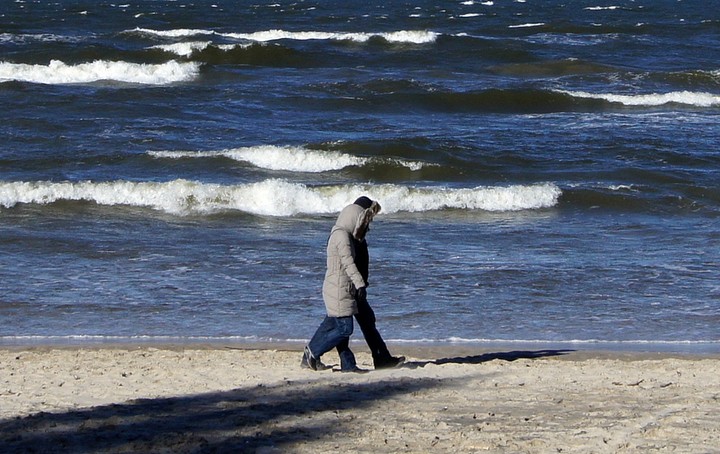 Spacer.. Plaża w Stegnie. (Marzec 2013)