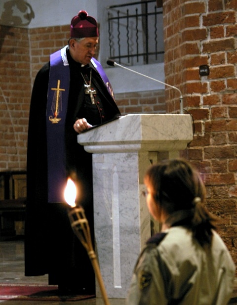 Betlejemskie Światełko Pokoju jest już w Elblągu zdjęcie nr 30197