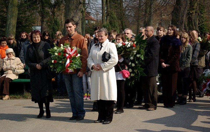 Obchody 70. rocznicy Zbrodni Katyńskiej zdjęcie nr 33731