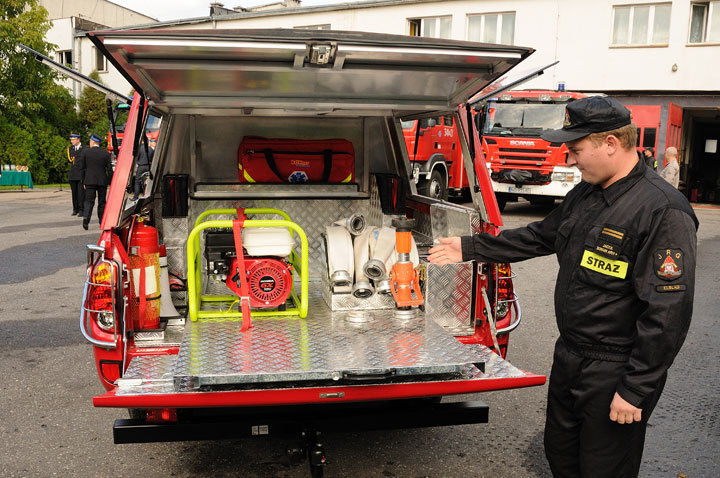Nowy samochód elbląskich strażaków zdjęcie nr 49050