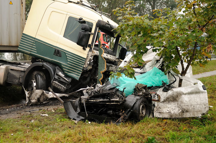 Śmiertelny wypadek w Kazimierzowie zdjęcie nr 49556