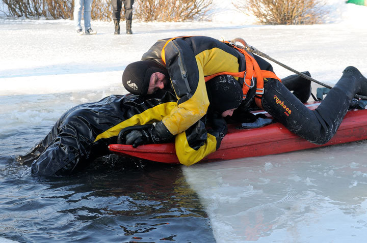 Strażackie ćwiczenia ratownictwa lodowego zdjęcie nr 52920