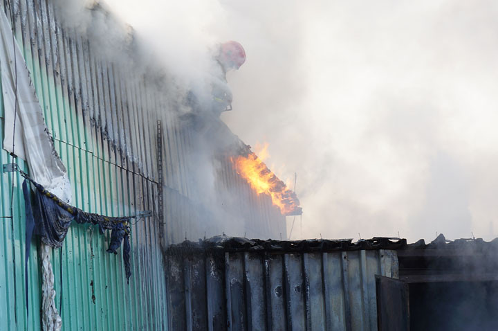 Pożar sklepu i warsztatu na Sopockiej zdjęcie nr 59603