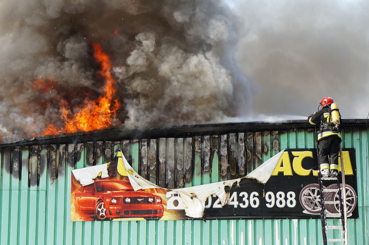 Pożar sklepu i warsztatu na Sopockiej zdjęcie nr 59629