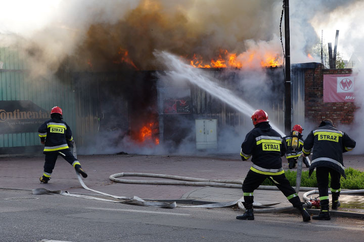 Pożar sklepu i warsztatu na Sopockiej zdjęcie nr 59592
