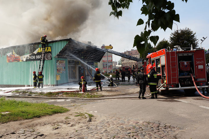 Pożar sklepu i warsztatu na Sopockiej zdjęcie nr 59631