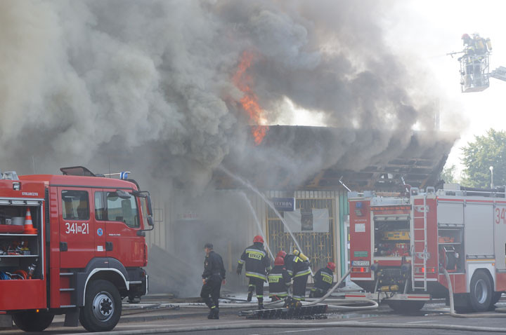 Pożar sklepu i warsztatu na Sopockiej zdjęcie nr 59622