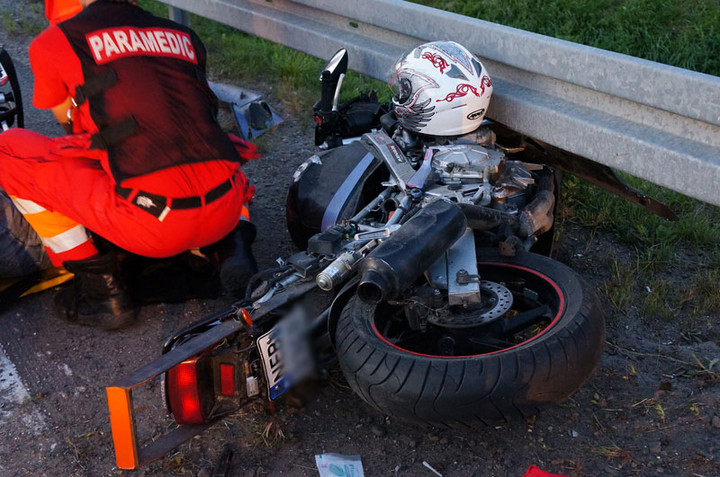 Węzeł Wschód: wypadek motocyklisty zdjęcie nr 60298