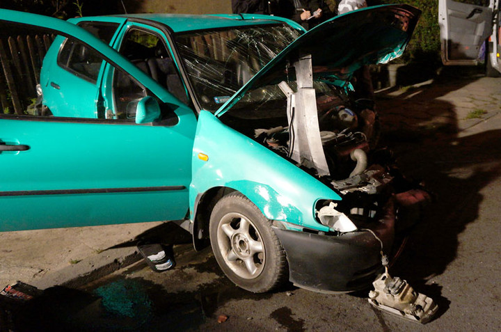 Wypadek na Orzeszkowej: dwie osoby ranne zdjęcie nr 62137