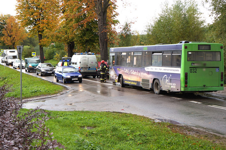 Fromborska: autobus uderzył w uno zdjęcie nr 75924