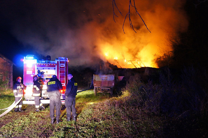 Nocny pożar na Polderowej zdjęcie nr 77514