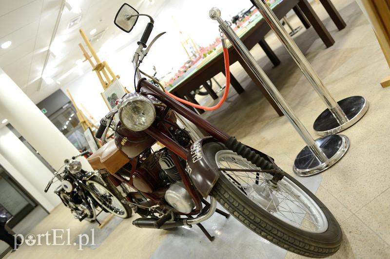 Stare motocykle w Ratuszu Staromiejskim zdjęcie nr 83604