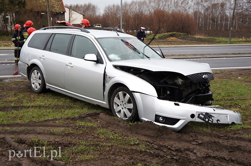 Kazimierzowo: wypadek na skrzyżowaniu zdjęcie nr 84853