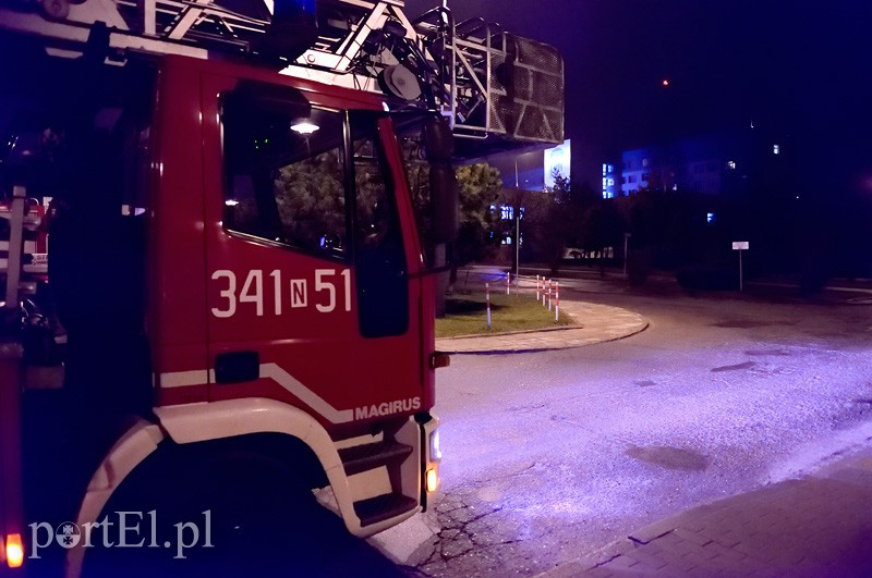 Alarm bombowy w Wojewódzkim Szpitalu Zespolonym zdjęcie nr 84928