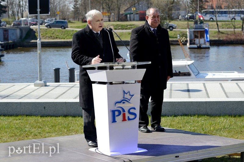 Prezes Kaczyński marzy zdjęcie nr 85360