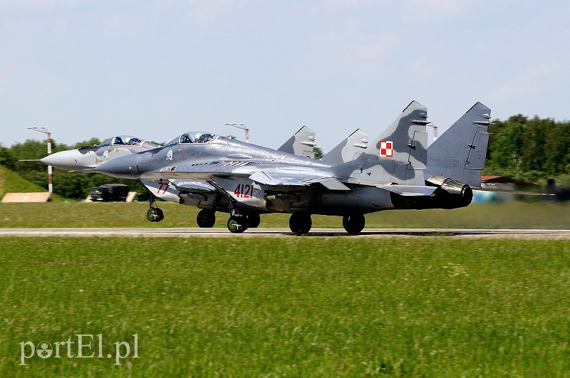 MiG-i i Rafale nad Królewem Malborskim zdjęcie nr 87895