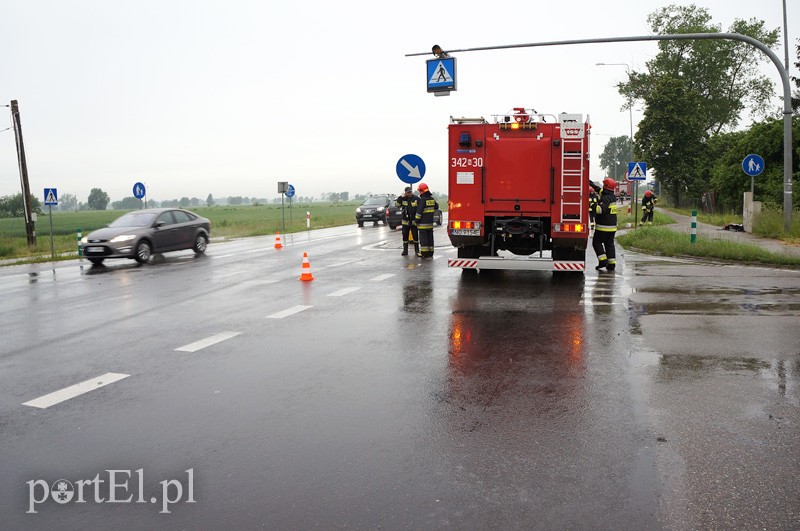 Kazimierzowo: zderzenie na skrzyżowaniu zdjęcie nr 89031