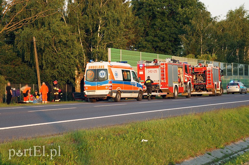 Groźny wypadek w Kazimierzowie zdjęcie nr 90611