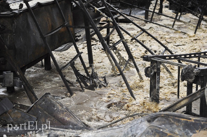 Fabryka świec w Raczkach Elbląskich po pożarze zdjęcie nr 103418