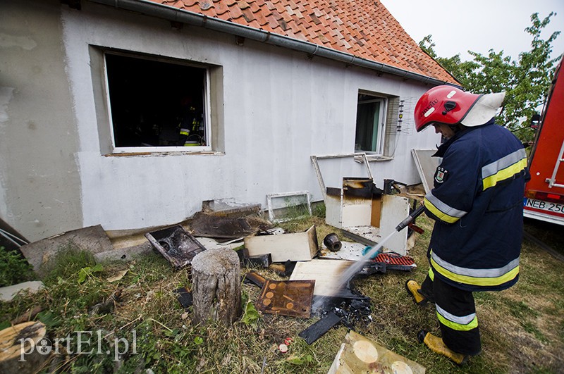 Pożar domu w Nowakowie zdjęcie nr 112206