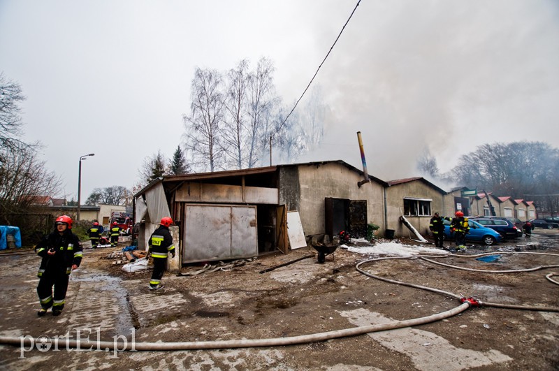  Pożar stolarni na Łęczyckiej zdjęcie nr 117707