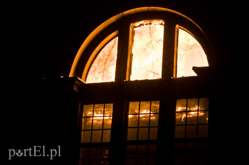  Palił się kościół, straty są duże (aktualizacja) zdjęcie nr 119267