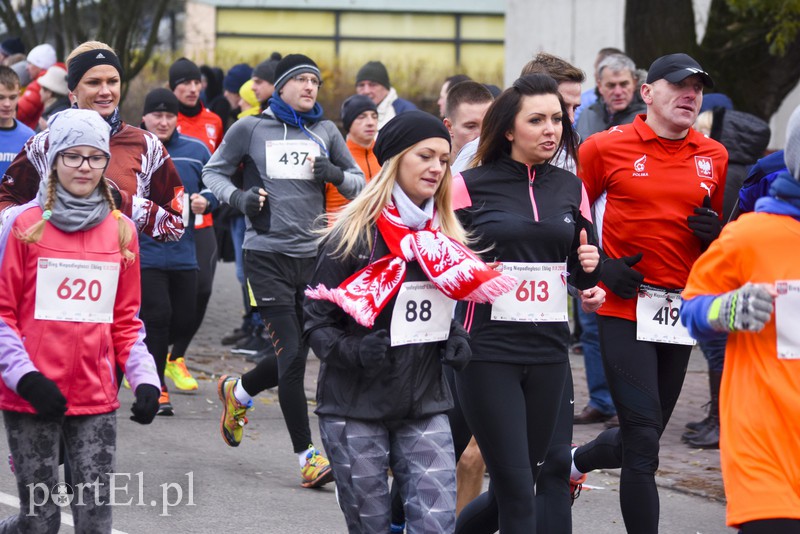 Rekordowy Bieg Niepodległości, biegacz z Olsztyna najszybszy zdjęcie nr 139666