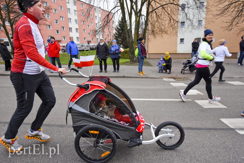 Rekordowy Bieg Niepodległości, biegacz z Olsztyna najszybszy zdjęcie nr 139674