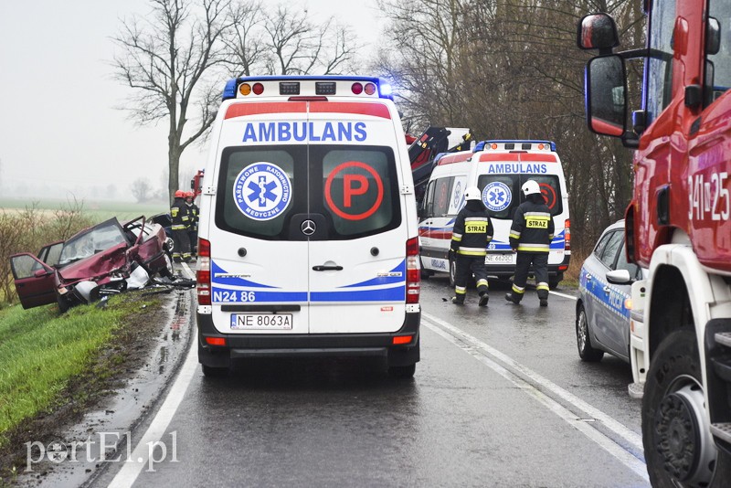 Wypadek przed Jegłownikiem, sześć osób w szpitalu zdjęcie nr 149063