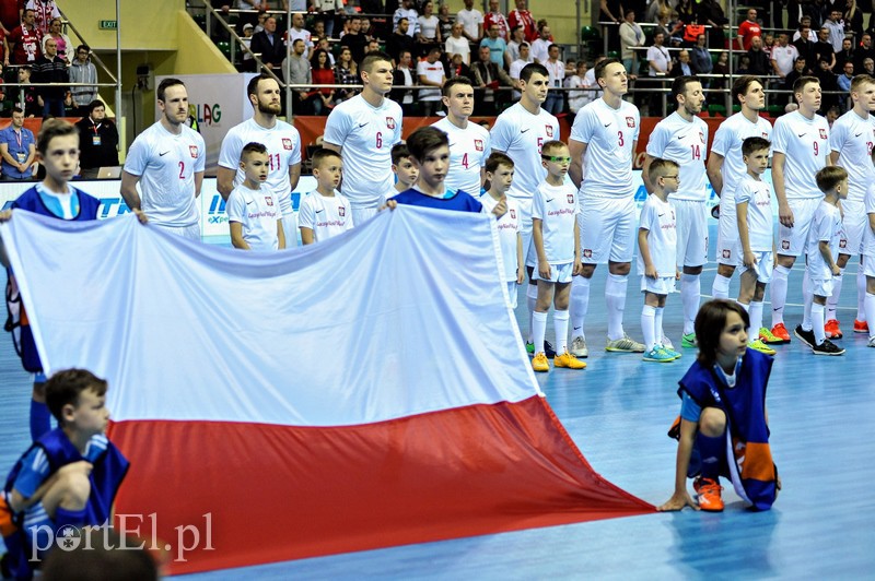 Polska przegrywa z Serbią w eliminacjach Mistrzostw Europy zdjęcie nr 149506